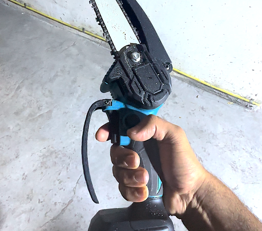 Cordless 6-Inch Electric Chainsaw (Pruner saw) - Fits Makita 18V Battery